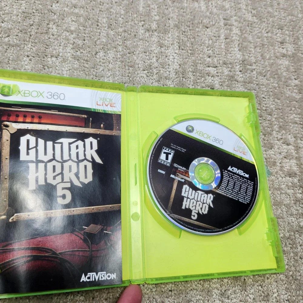 Guitar Hero 5 Microsoft Xbox 360 Game Complete with Manual 2009